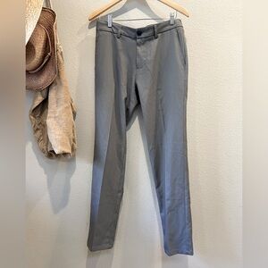 Haggar H26 30x32 Men’s Gray Comfort Dress Pant